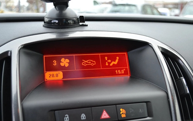 Opel Astra cena 26800 przebieg: 178241, rok produkcji 2011 z Dąbrowa Górnicza małe 254